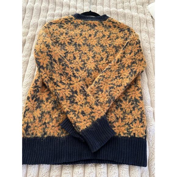 Men's Navy and Gold Patterned Sweater - Picture 8 of 13